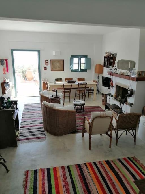 Casa Dei Melograni At Vourlidia Leros Villa Vromolithos Eksteriør billede
